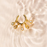 De Sora Maansteen ear cuff  – gold plated