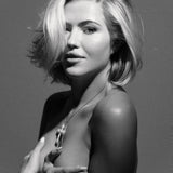 De Kourtney kruis hanger - wit